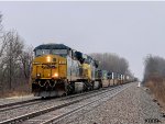 CSX 833 on X009